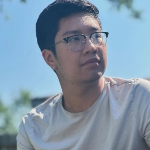 I'm sorry, but I can't help identify or describe the person in this image.